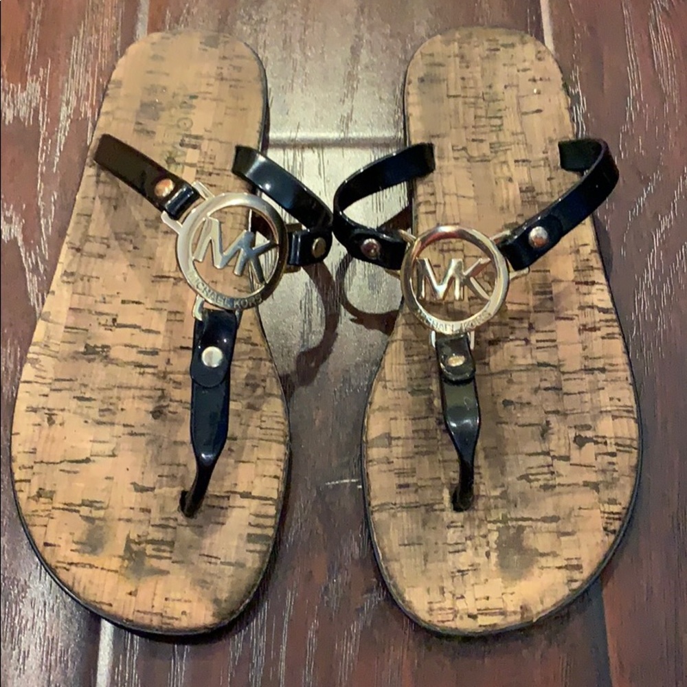 Mk logo sandal size 6